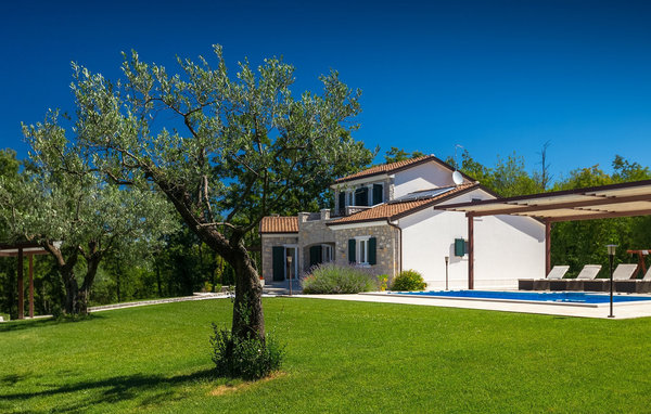 Vacation home Villa Funcici