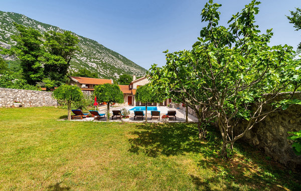 Dům Villa Castra