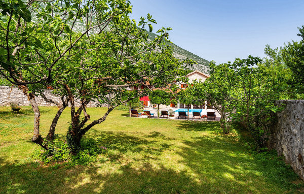 Dům Villa Castra