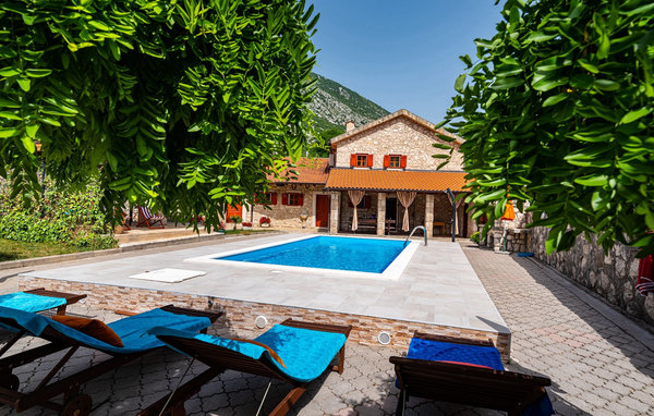 Dům Villa Castra