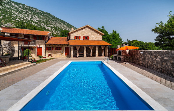 Dům Villa Castra