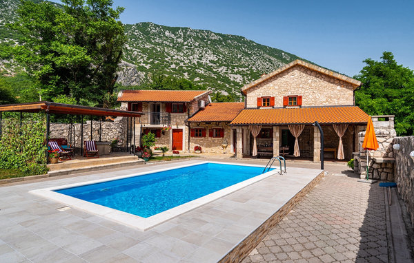 Dům Villa Castra