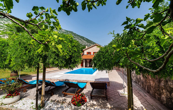 Dům Villa Castra