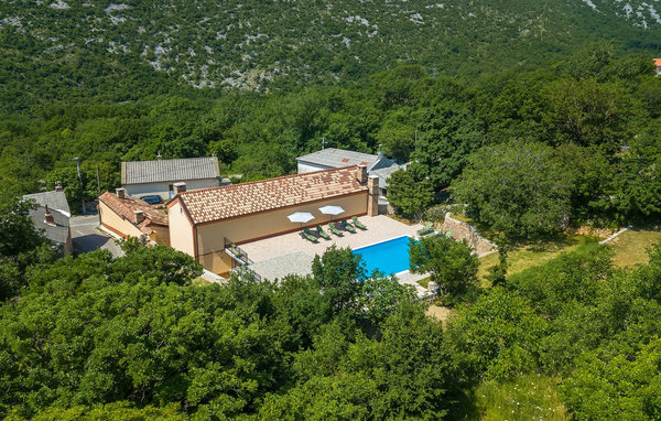 Dům Villa Lukata