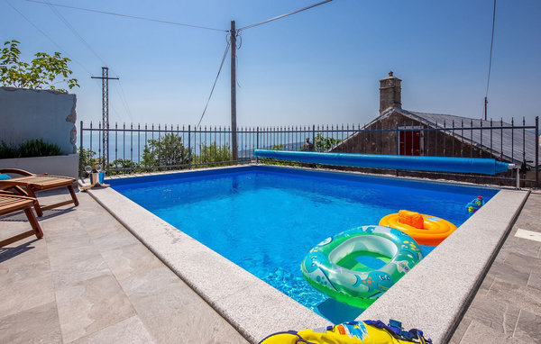 Semesterhus Villa Leticija