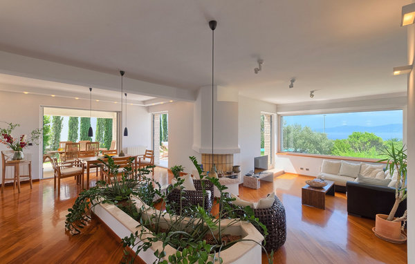 Holiday home Villa Kamik
