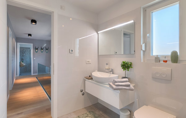 Semesterhus - Malinska , Kroatien - CLK141 707