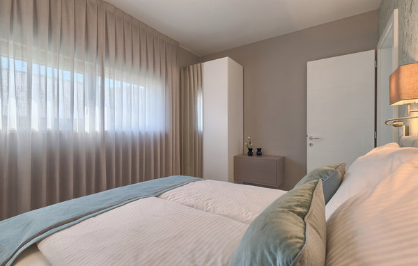 Semesterhus - Malinska , Kroatien - CLK141 616