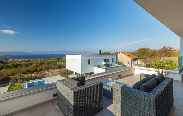 Semesterhus - Malinska , Kroatien - CLK141 201