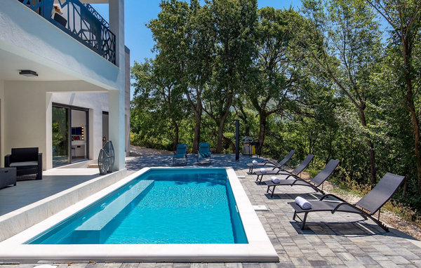 Vakantiehuis Villa Modruna