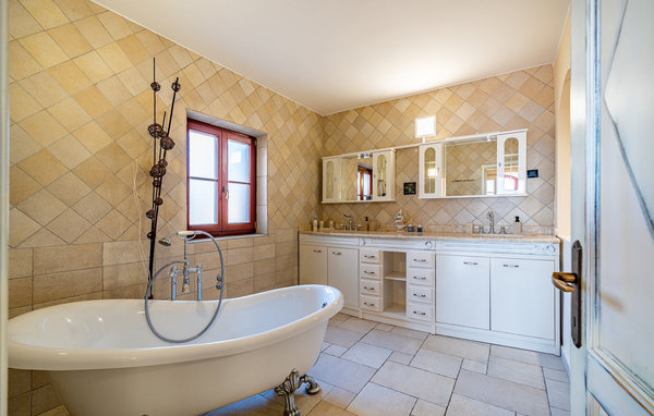 Holiday Home - Karlobag , Croatia - CLK173 701