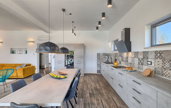 Feriehus - Pula , Kroatia - CLS009 401
