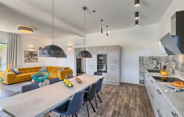 Feriehus - Pula , Kroatia - CLS009 405
