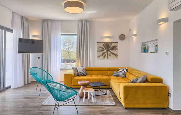 Feriehus - Pula , Kroatia - CLS009 301