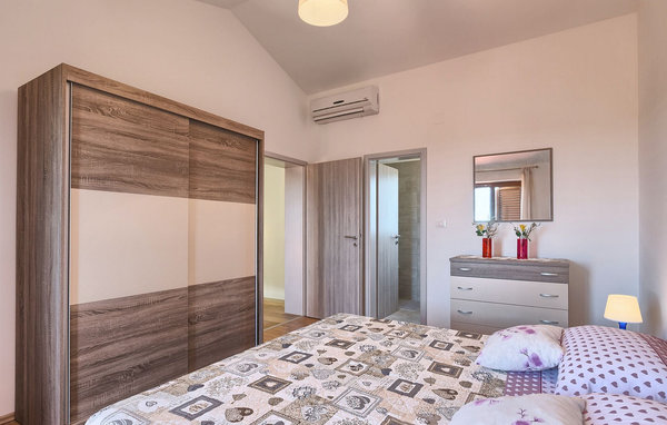 Holiday Home - Tinjan , Croatia - CLS011 606