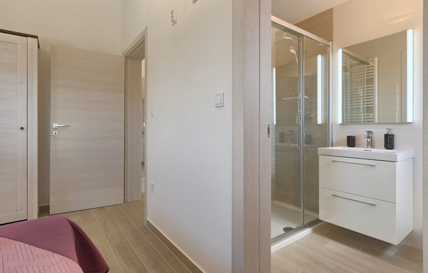 Feriehus - Pula , Kroatia - CLS048 603