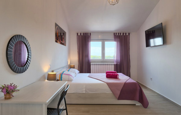 Feriehus - Pula , Kroatia - CLS048 608