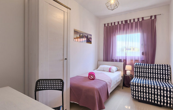 Feriehus - Pula , Kroatia - CLS048 611