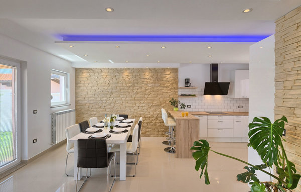 Feriehus - Pula , Kroatia - CLS048 407