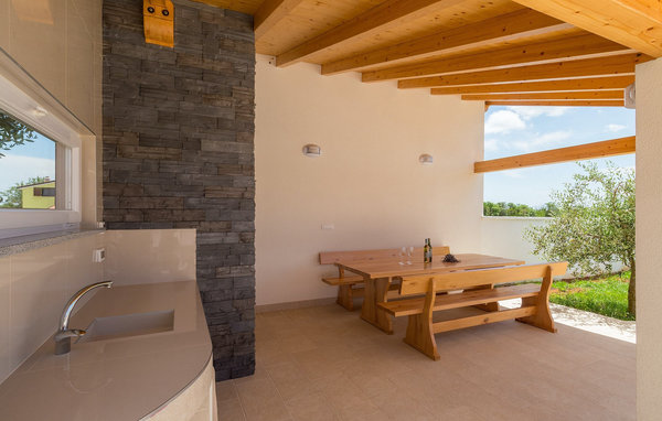 Feriehus - Pula , Kroatia - CLS048 104