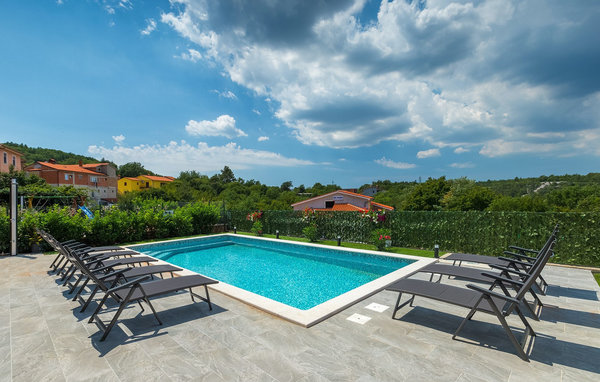 Dům Villa Fiolla