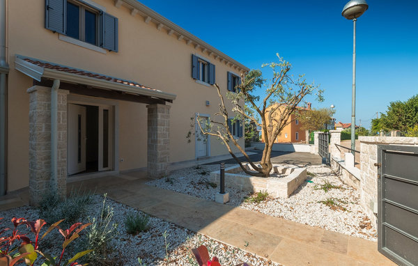 Dom Villa Laura An