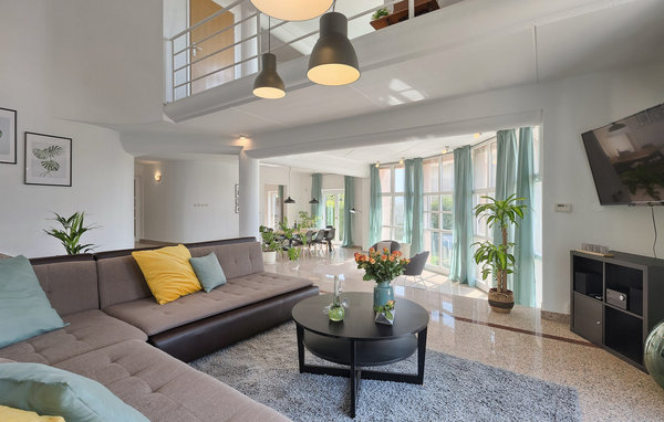 Dům Villa Mutila
