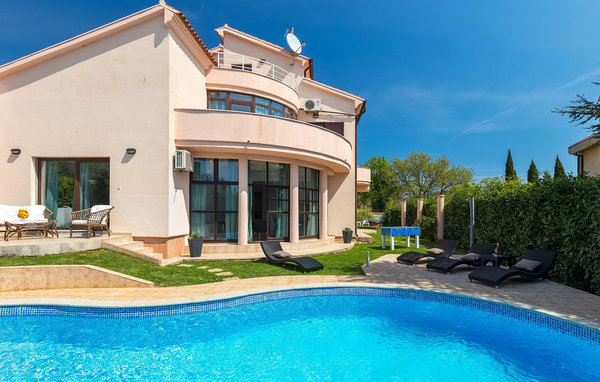 Dům Villa Mutila