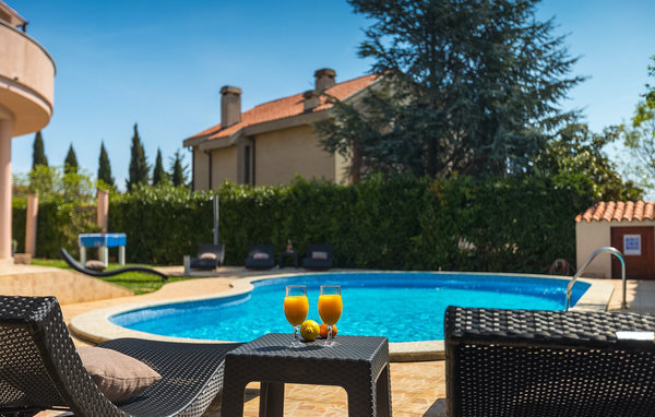 Dům Villa Mutila