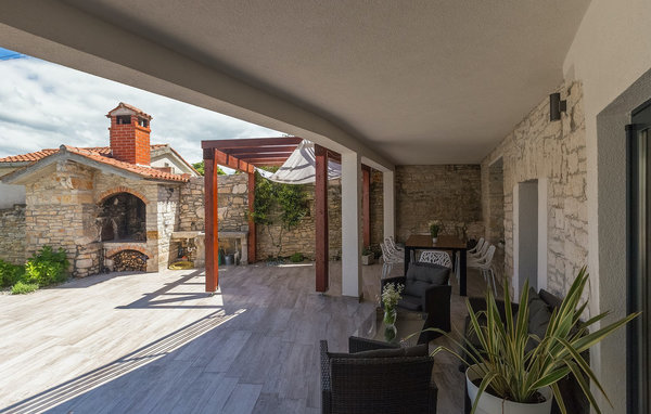 Vacation home Villa Artiana