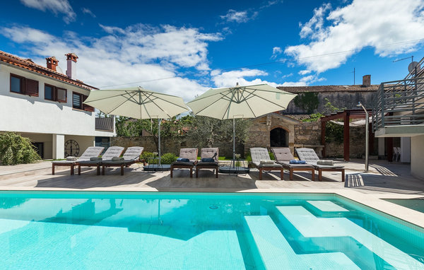 Vacation home Villa Artiana