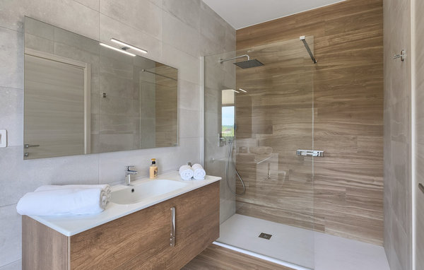 Ferienhaus - Tinjan , Kroatien - CLS204 701