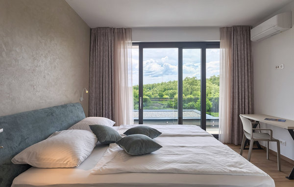 Ferienhaus - Tinjan , Kroatien - CLS204 603
