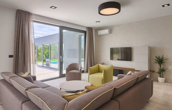 Ferienhaus - Tinjan , Kroatien - CLS204 302