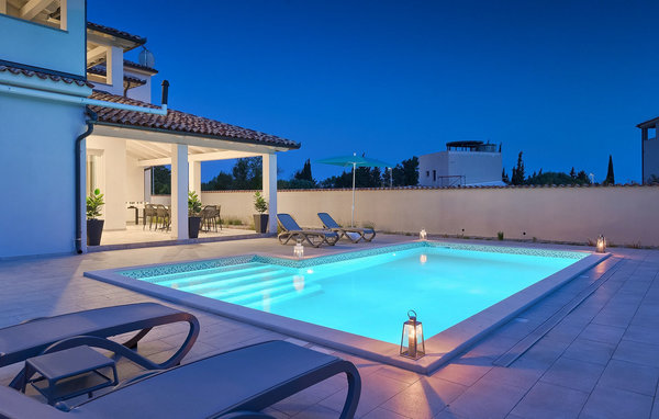 Semesterhus - Premantura , Kroatien - CLS211 17