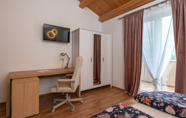 Feriehus - Krnica , Kroatia - CLS223 616