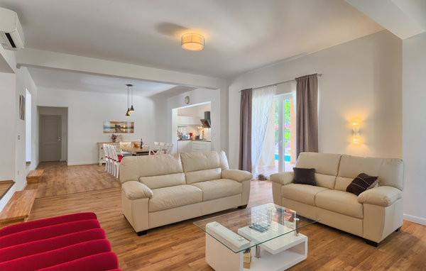Domy wakacyjne - Krnica , Chorwacja - CLS223 301