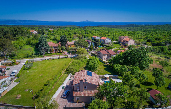 Domy wakacyjne - Krnica , Chorwacja - CLS223 85