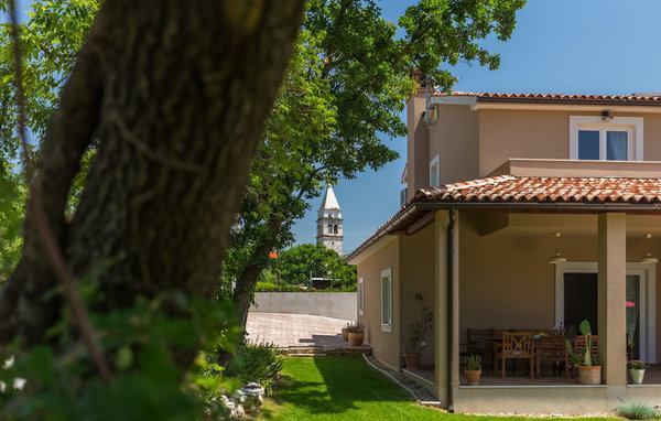 Domy wakacyjne - Krnica , Chorwacja - CLS223 86