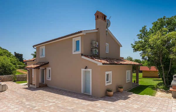 Domy wakacyjne - Krnica , Chorwacja - CLS223 87