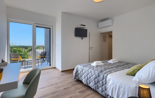 Vakantiehuis - Pula , Kroatië - CLS255 603