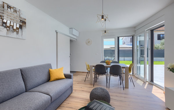Vakantiehuis - Pula , Kroatië - CLS255 304