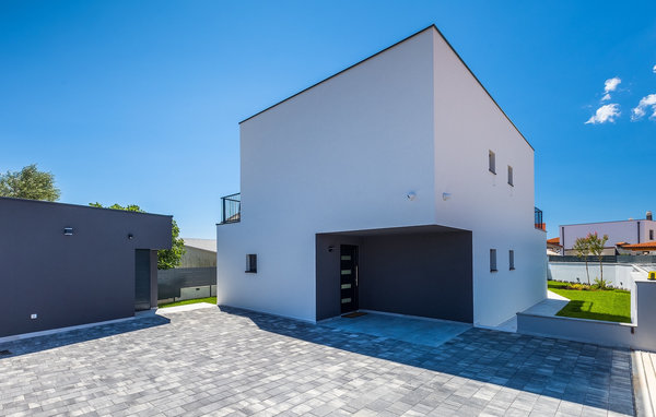 Vakantiehuis - Pula , Kroatië - CLS255 81