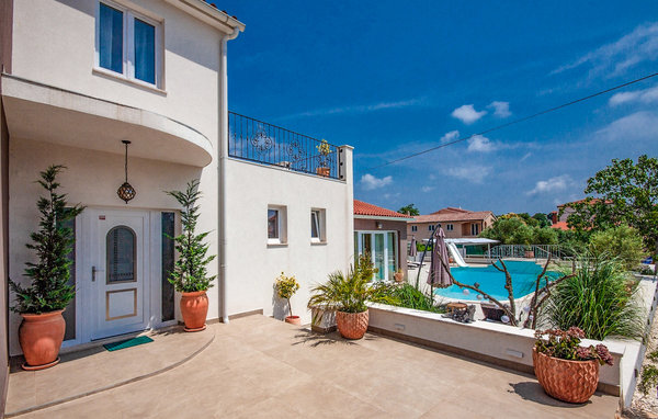 Dům Villa Emily