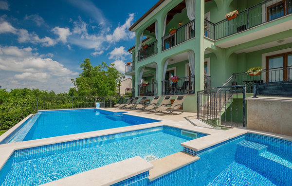 Dům Villa Mahovic