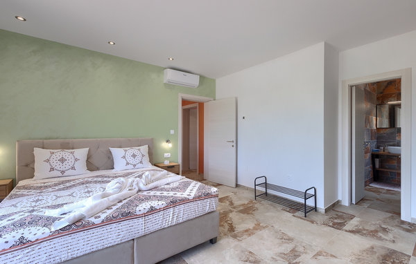Feriehus - Pula , Kroatia - CLS478 607