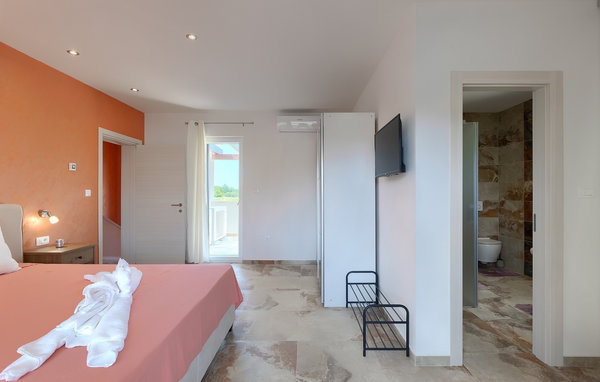 Feriehus - Pula , Kroatia - CLS478 613