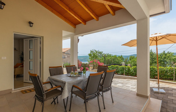 Dům Villa Camellia Trget