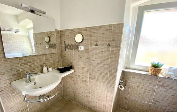 Vacation home Villa Paradiz