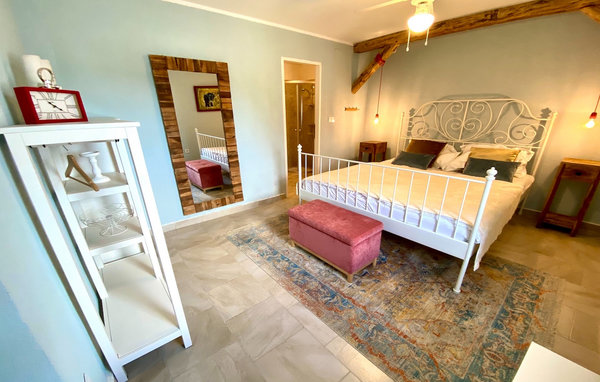 Vacation home Villa Paradiz